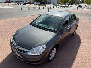 Opel Astra SEDAN 1.7 CDTI 125 CV
