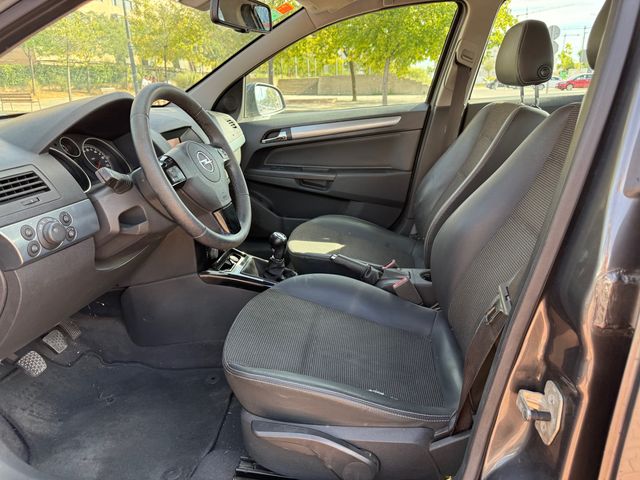 Opel Astra SEDAN 1.7 CDTI 125 CV