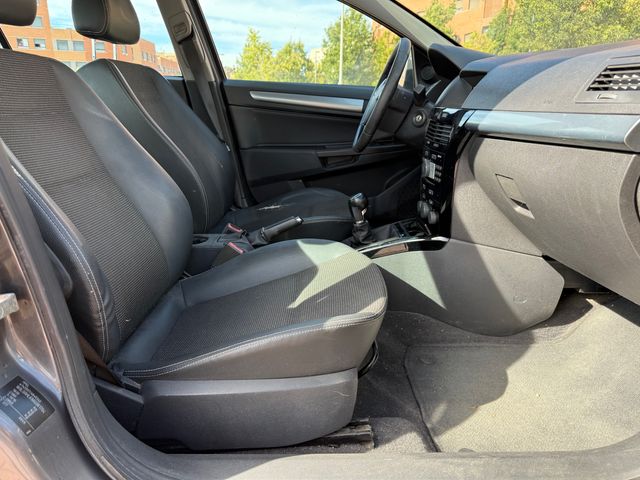 Opel Astra SEDAN 1.7 CDTI 125 CV