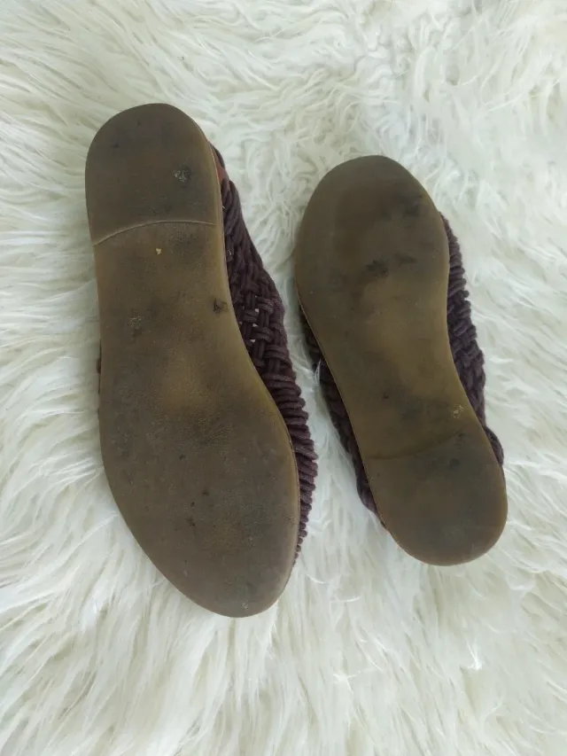 Zapato étnico de piel trenzada