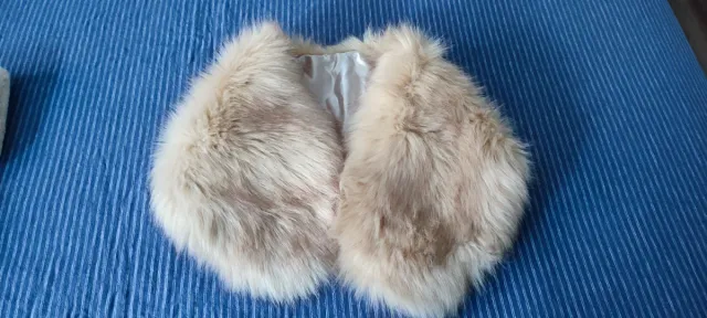 Cuello Piel Sintética Beige