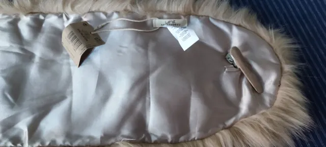 Cuello Piel Sintética Beige