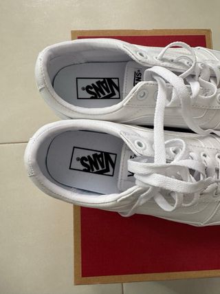 Vans Ward Platform Mujer T39 Blancas