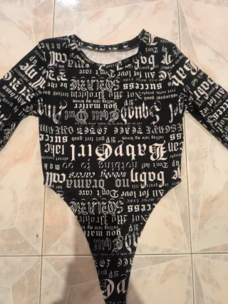 Body donna con scritte