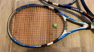 Raquetas de Tenis Babolat Drive Z-Lite y otra