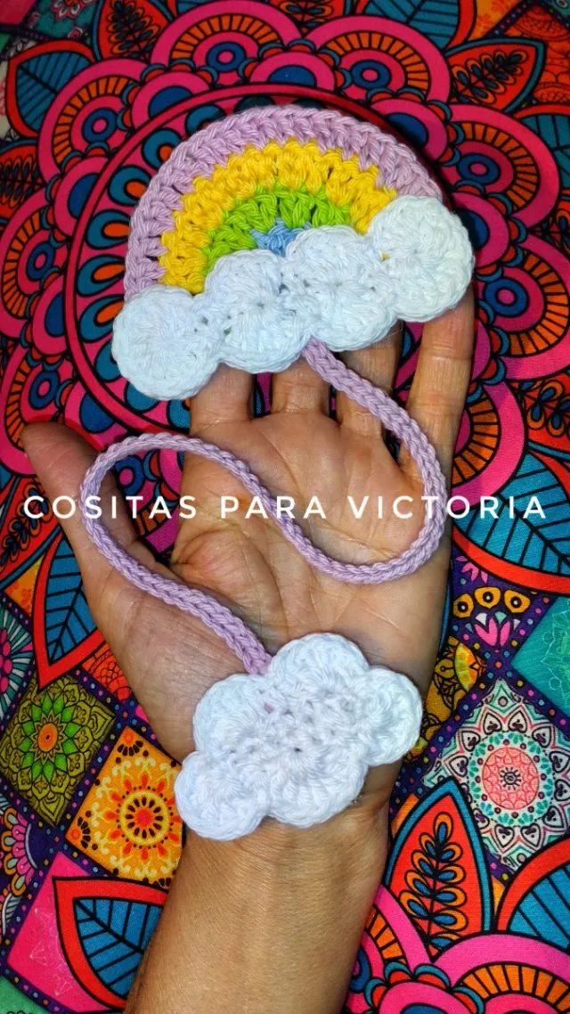 Regalo Navidad: Marcapáginas crochet arcoíris