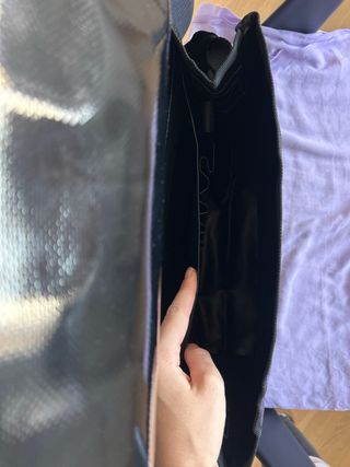 Maletín Negro Impermeable con 3 compartimentos