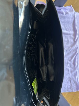 Maletín Negro Impermeable con 3 compartimentos