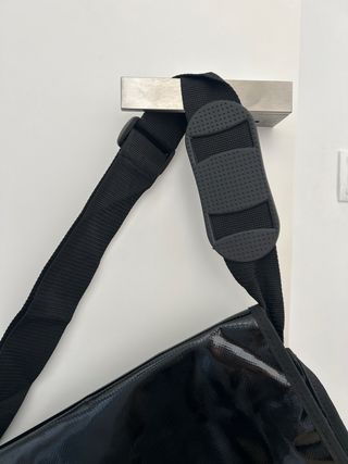 Maletín Negro Impermeable con 3 compartimentos