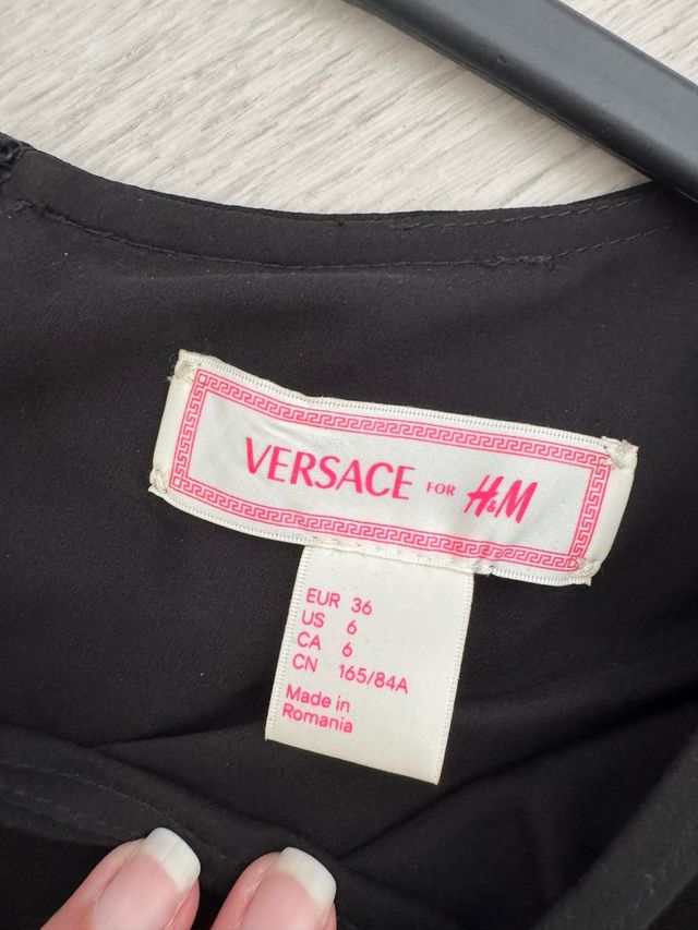 Vestido Negro Versace for H&M
