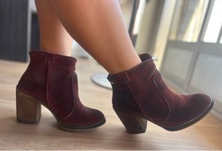 Botines de tacón, Ante morado