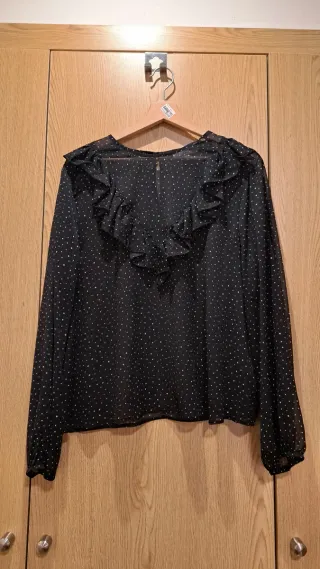 Blusa gasa negra con puntos blancos