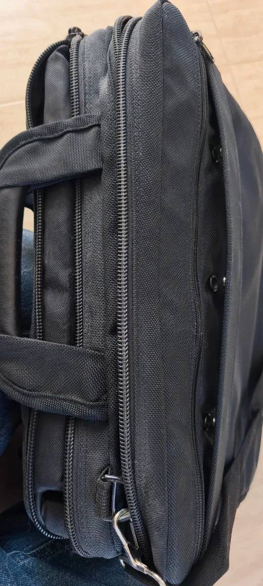 Maleta portátil 17 de cordura negra