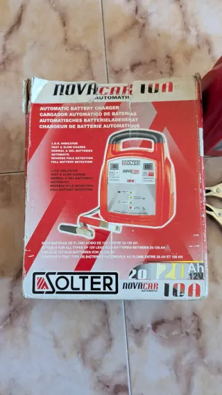 Cargador automático de baterías Novacar 10A