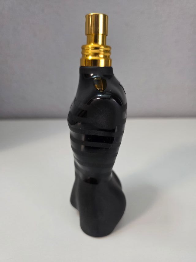 ENVASE - FIGURA - J.P.G. - LE MALE - LE PARFUM