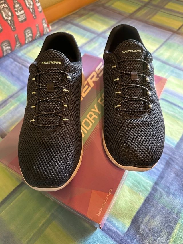 Skechers Talla 40 Mujer Azul Marino.