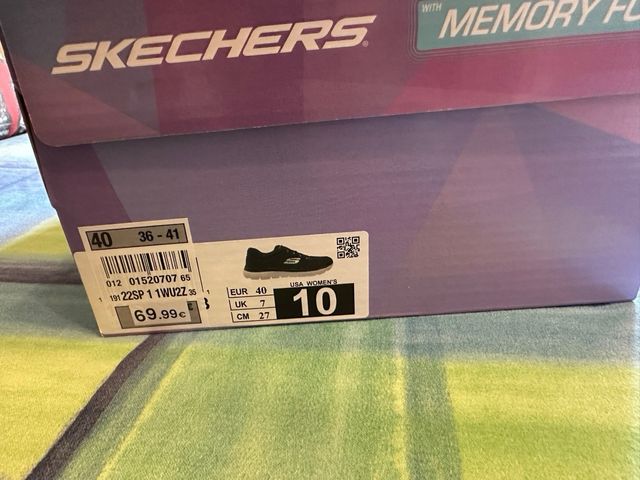 Skechers Talla 40 Mujer Azul Marino.