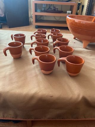 Lote cerámica cocina: cuencos, jarra, tazas