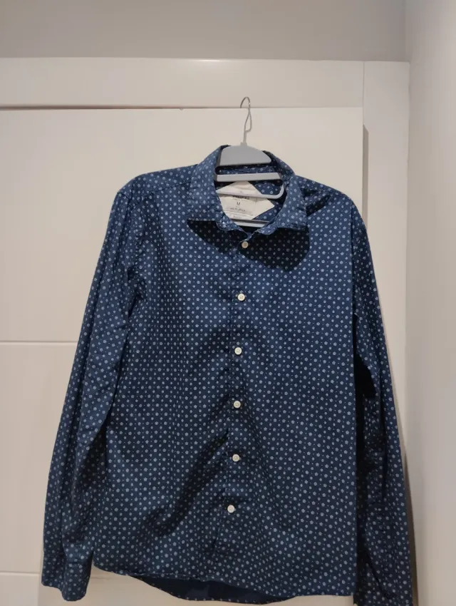 Camisa azul estampada M