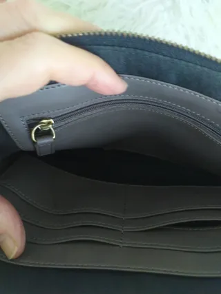 Cartera Clutch Calvin Klein Beige y Gris