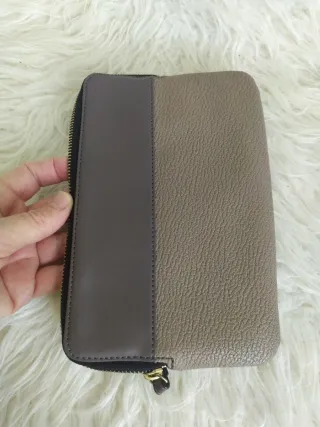 Cartera Clutch Calvin Klein Beige y Gris