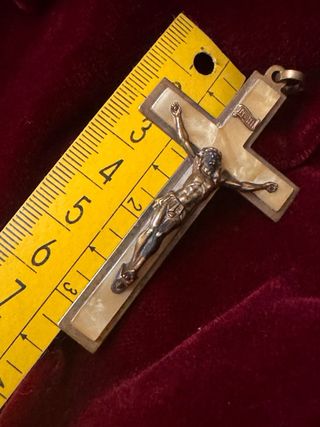 Antiguo Crucifijo Nácar