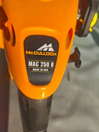 Desbrozadora de gasolina naranja