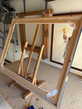 Cornice bianca e blu