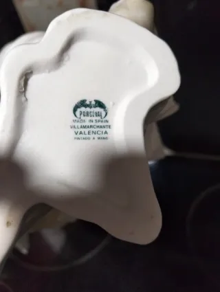 Figura de porcelana de dos palomas