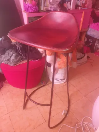 2 Taburetes Diseño Piel Marrón/Rojo regalo