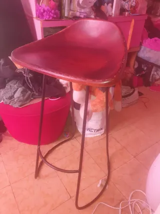 2 Taburetes Diseño Piel Marrón/Rojo regalo