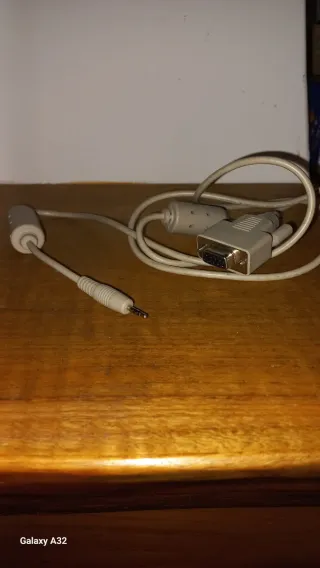 Cavo seriale VGA con jack audio
