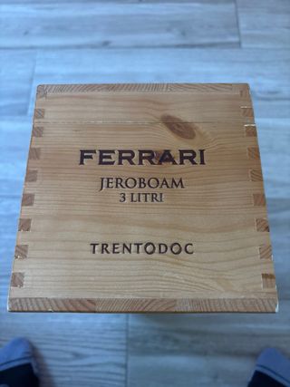Caja de madera Cava Ferrari Trento