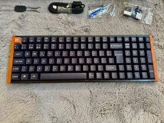 Teclado Keychron K4 HE ISO ES. Impoluto. 