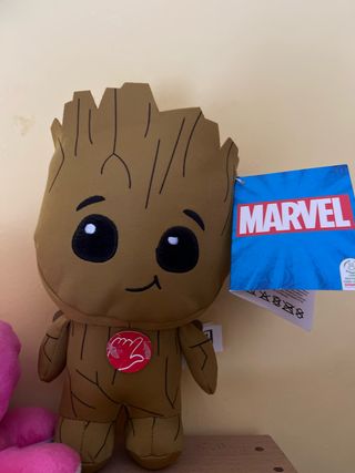 Peluche Groot Marvel