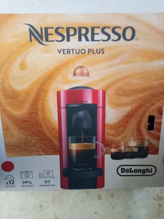 Cafetera Nespresso Vertuo Plus Roja