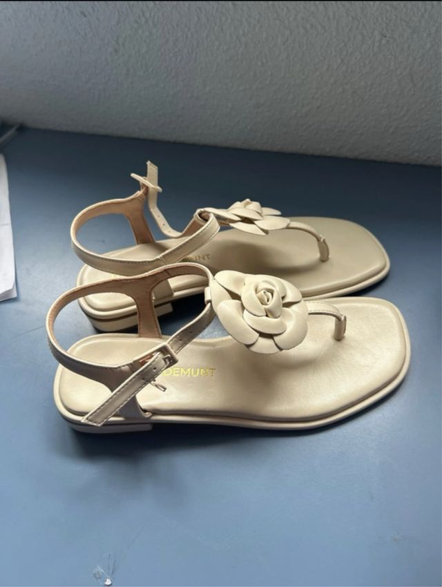 Sandalias Lola Casademunt Beige T.37