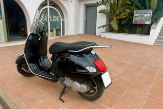 Vespa GTS 300 S – impecable, 52.000 km, garaje