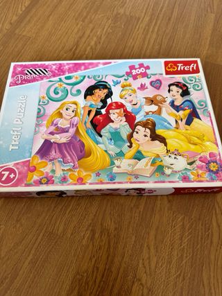 2 Puzzles 200 piezas Minnie Mouse Trefl y princesa