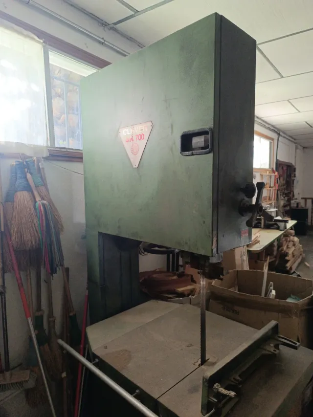 Sierra de corte Clever 700