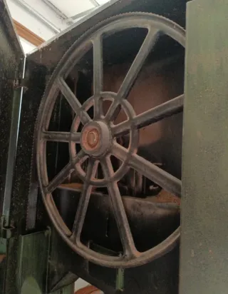 Sierra de corte Clever 700