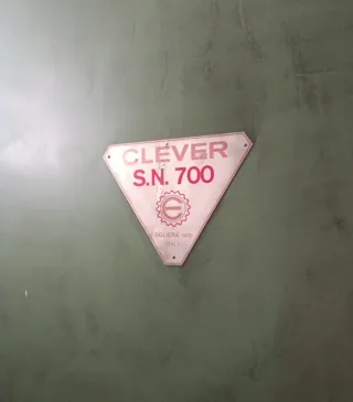 Sierra de corte Clever 700