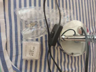 Lampada da tavolo design moderno