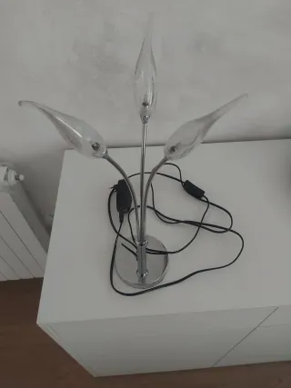 Lampada da tavolo design moderno