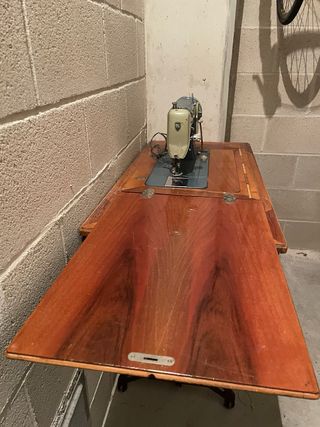 Maquina de coser Singer