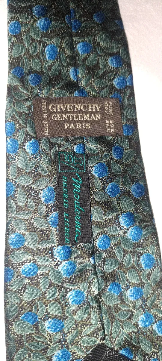 Dos corbatas de seda Givenchy de seda.