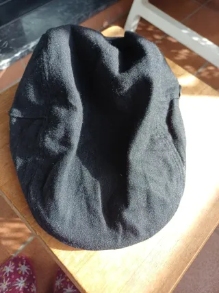 Gorra negra