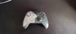 Mando Xbox One Ciberpunk