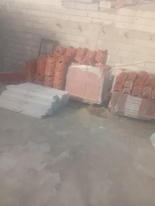 90m² Tejas Cerámicas (2 tipos)