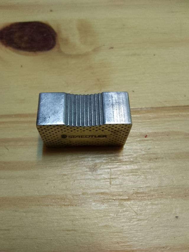 Sacapuntas Staedtler Antiguo Metal